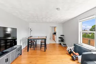 41 Rochambeau Ave, Providence, RI 02906 - Photo 33