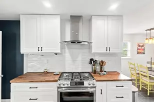 41 Rochambeau Ave, Providence, RI 02906 - Photo 21