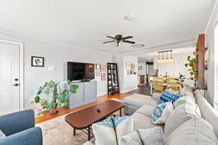 41 Rochambeau Ave, Providence, RI 02906 - Photo 13