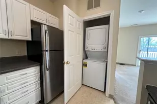 110 Mill St, Woonsocket, RI 02895 - Photo 9