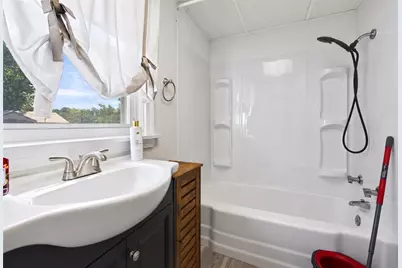 11 Faith Street, East Providence, RI 02914 - Photo 7