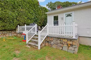 34 Bellevue Dr, Cranston, RI 02920 - Photo 23