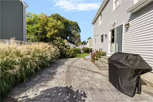 21 Lynde St, Providence, RI 02908 - Photo 33