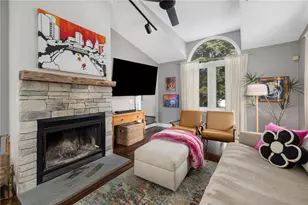 21 Lynde St, Providence, RI 02908 - Photo 7