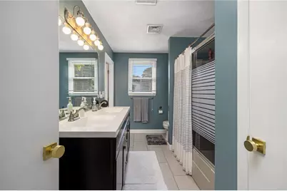 21 Lynde Street, Providence, RI 02908 - Photo 31