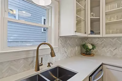 92 Edgehill Road, Providence, RI 02906 - Photo 19