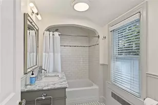 92 Edgehill Rd, Providence, RI 02906 - Photo 27
