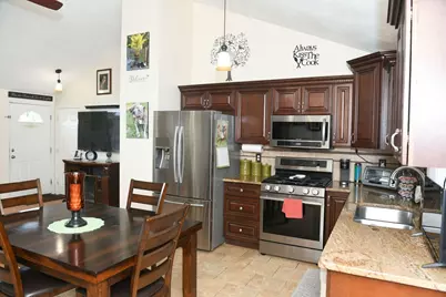 9 Mallory Court, Cranston, RI 02910 - Photo 5