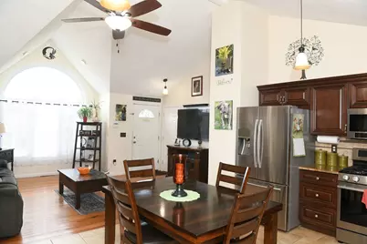 9 Mallory Court, Cranston, RI 02910 - Photo 7