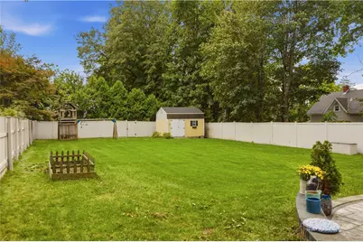 275 Green End Avenue, Middletown, RI 02842 - Photo 35