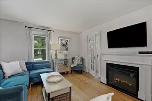 275 Green End Ave, Middletown, RI 02842 - Photo 7