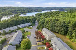 35 Waterview Dr, Smithfield, RI 02917 - Photo 5