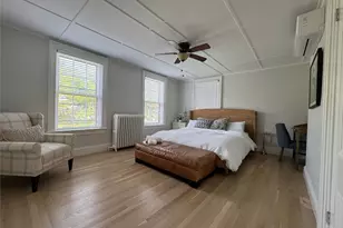 8 Barney St, Newport, RI 02840 - Photo 5