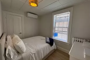 8 Barney St, Newport, RI 02840 - Photo 9
