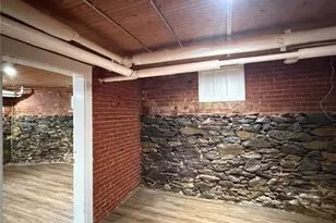 131 Irving Ave, Providence, RI 02906 - Photo 11