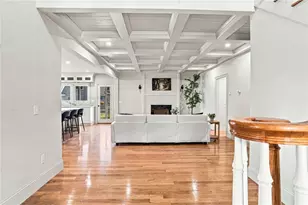 127 Woodbine Ave, Warwick, RI 02886 - Photo 9