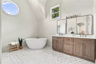 127 Woodbine Ave, Warwick, RI 02886 - Photo 23