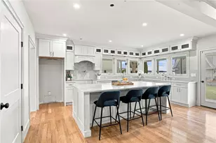 127 Woodbine Ave, Warwick, RI 02886 - Photo 7