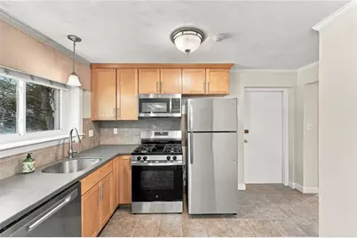 2 Main Street #4, Lincoln, RI 02802 - Photo 5