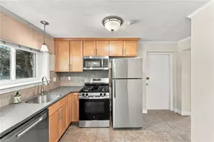 2 Main St, Lincoln, RI 02802 - Photo 5