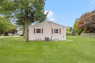 70 Lambert St, Narragansett, RI 02882 - Photo 35