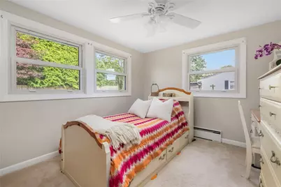 70 Lambert Street, Narragansett, RI 02882 - Photo 19