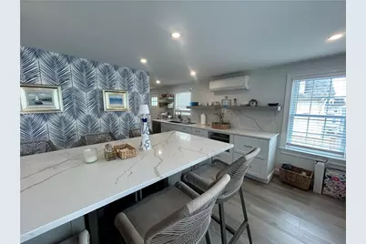 23 Anthony Street #2, Newport, RI 02840 - Photo 9