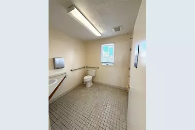 1302 Elmwood Avenue, Cranston, RI 02910 - Photo 13