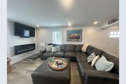 23 Anthony Street #2, Newport, RI 02840 - Photo 3