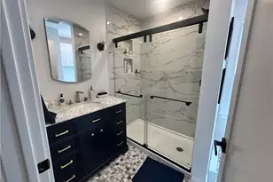 23 Anthony St, Newport, RI 02840 - Photo 15