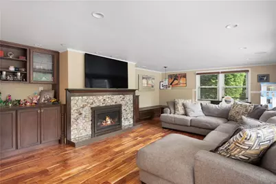 101 Glen Ridge Road, Cranston, RI 02920 - Photo 19