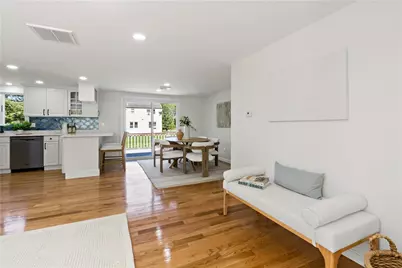 245 Chestnut Street, Bristol, RI 02809 - Photo 15