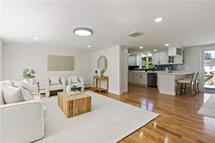 245 Chestnut St, Bristol, RI 02809 - Photo 3