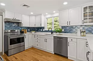 245 Chestnut St, Bristol, RI 02809 - Photo 5