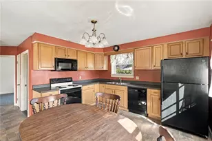 136 Durfee Rd, Tiverton, RI 02878 - Photo 11