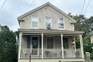15 Chestnut St, Newport, RI 02840 - Photo 19