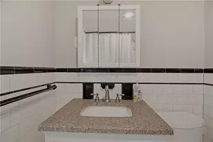 10 Loxley Rd, Providence, RI 02908 - Photo 23