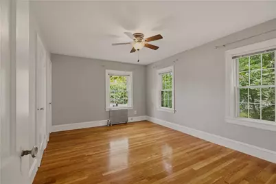 10 Loxley Road, Providence, RI 02908 - Photo 15