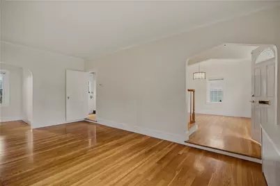 10 Loxley Road, Providence, RI 02908 - Photo 11