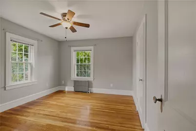 10 Loxley Road, Providence, RI 02908 - Photo 21