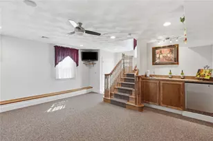 4 Roosevelt Dr, Bristol, RI 02809 - Photo 29