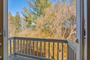 98 Hargraves Dr, Portsmouth, RI 02871 - Photo 23