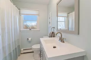 98 Hargraves Dr, Portsmouth, RI 02871 - Photo 19