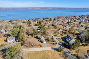 98 Hargraves Dr, Portsmouth, RI 02871 - Photo 31