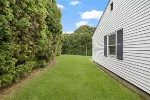 291 Old County Rd, Smithfield, RI 02917 - Photo 35