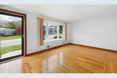 291 Old County Road, Smithfield, RI 02917 - Photo 5