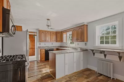 8 Fort Hill Road, Bristol, RI 02809 - Photo 5