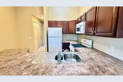 863 Stratford Lane, Warwick, RI 02886 - Photo 7