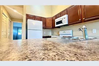 863 Stratford Lane, Warwick, RI 02886 - Photo 5