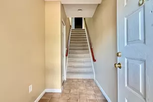 863 Stratford Ln, Warwick, RI 02886 - Photo 17